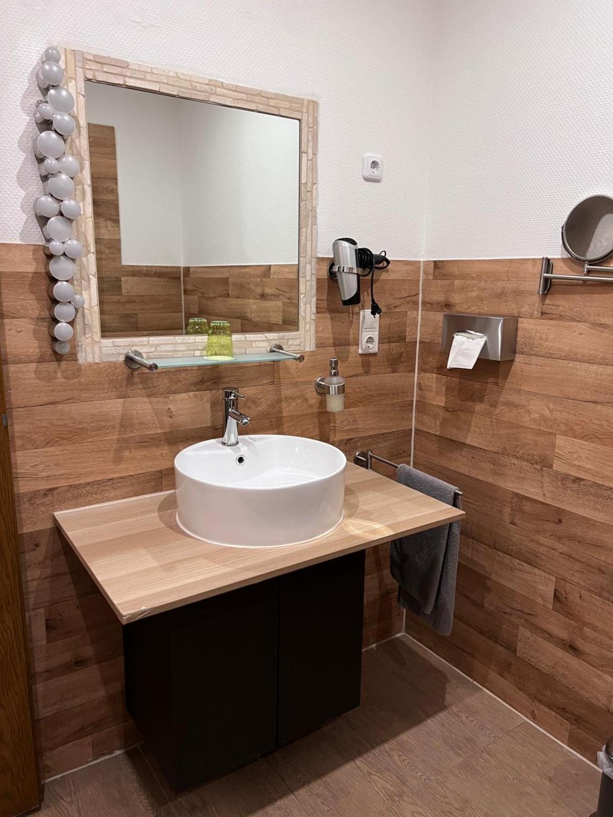 Hotel Am Vogelsang Гевелсберг Екстериор снимка
